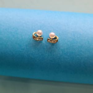Elegant Pearl Earing