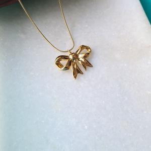 Big Bow Necklace