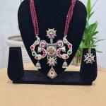 Moti Van Heritage Necklace set