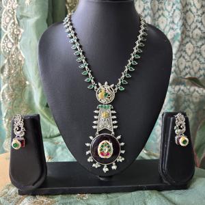 NavRang Fusion Necklace 08