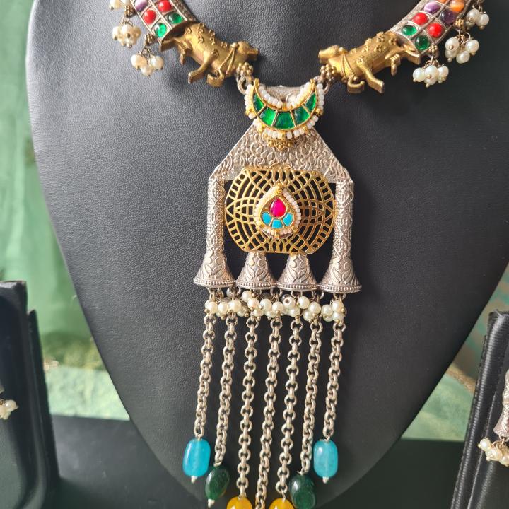 NavRang Fusion Necklace 02